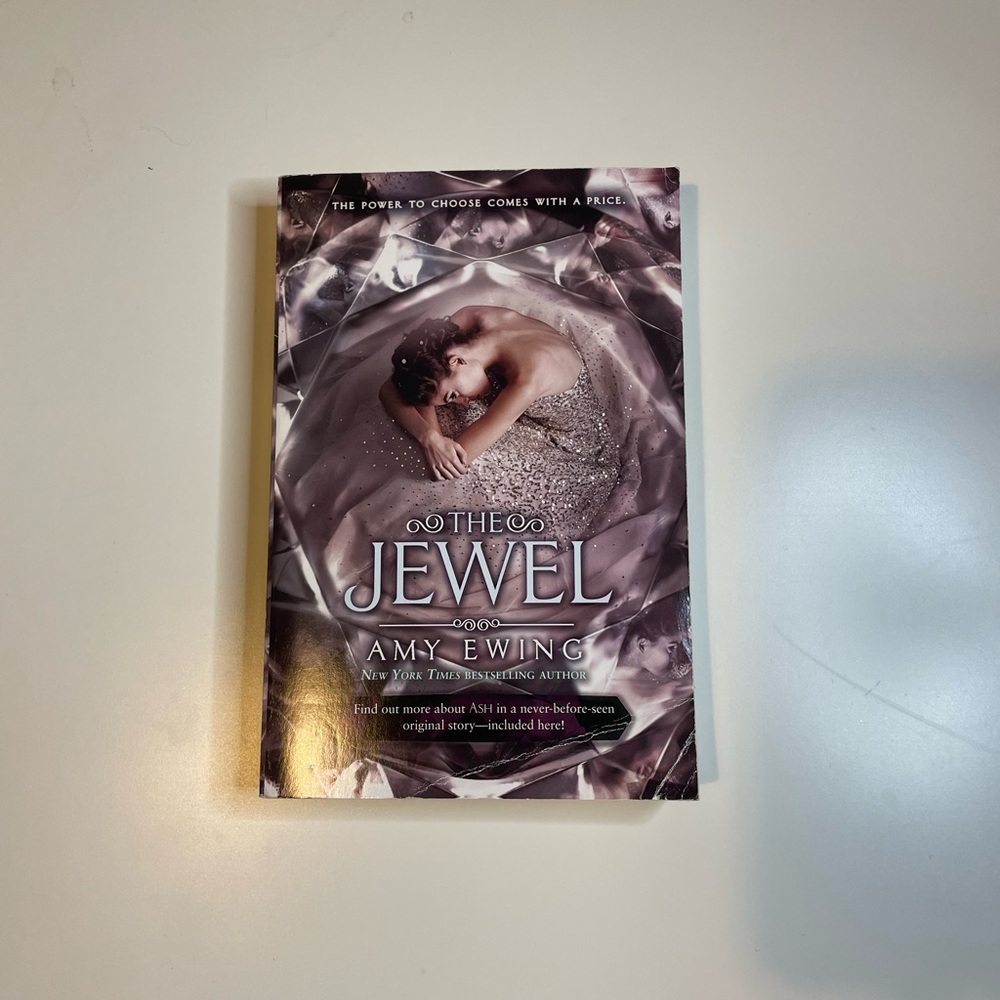 The Jewel by Amy Ewing